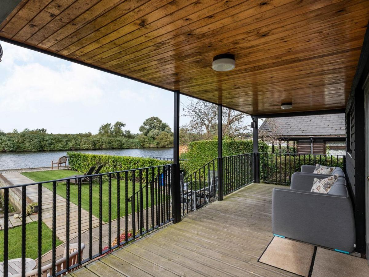 Sunset Lodge Brundall Buitenkant foto