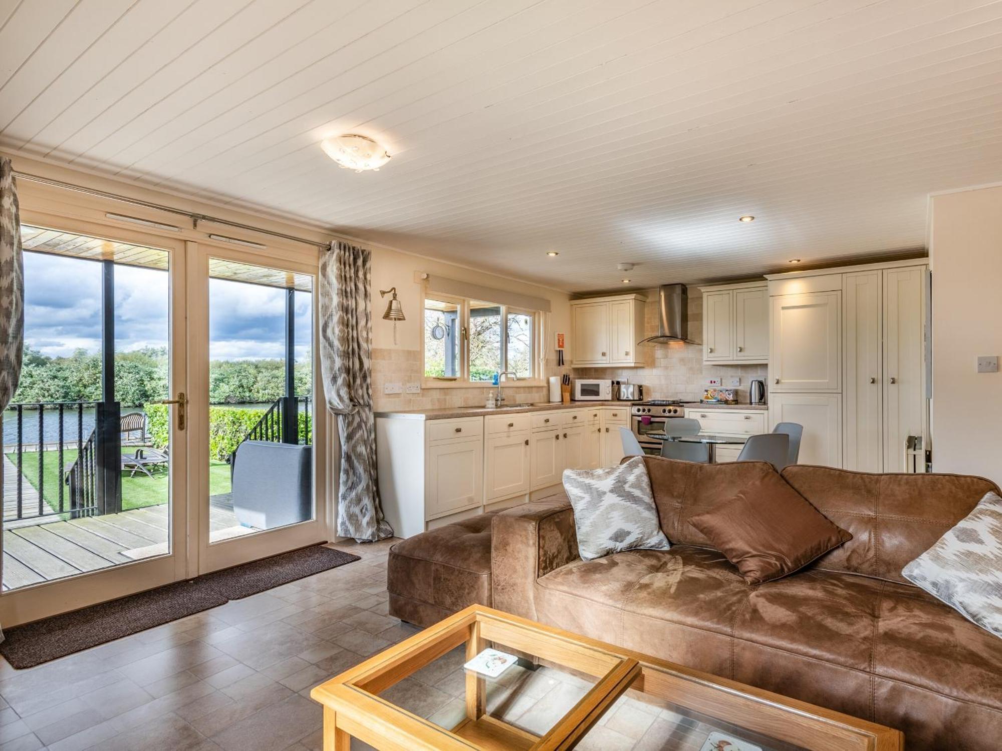 Sunset Lodge Brundall Buitenkant foto
